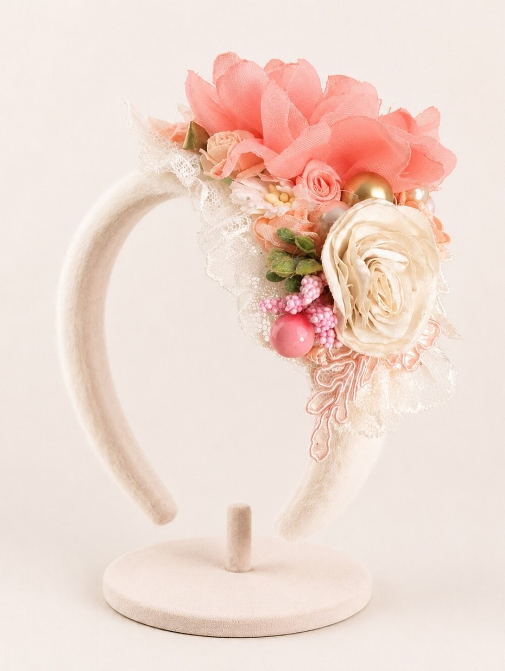 Handcrafted Floral Headband With Pearls"🎀✨